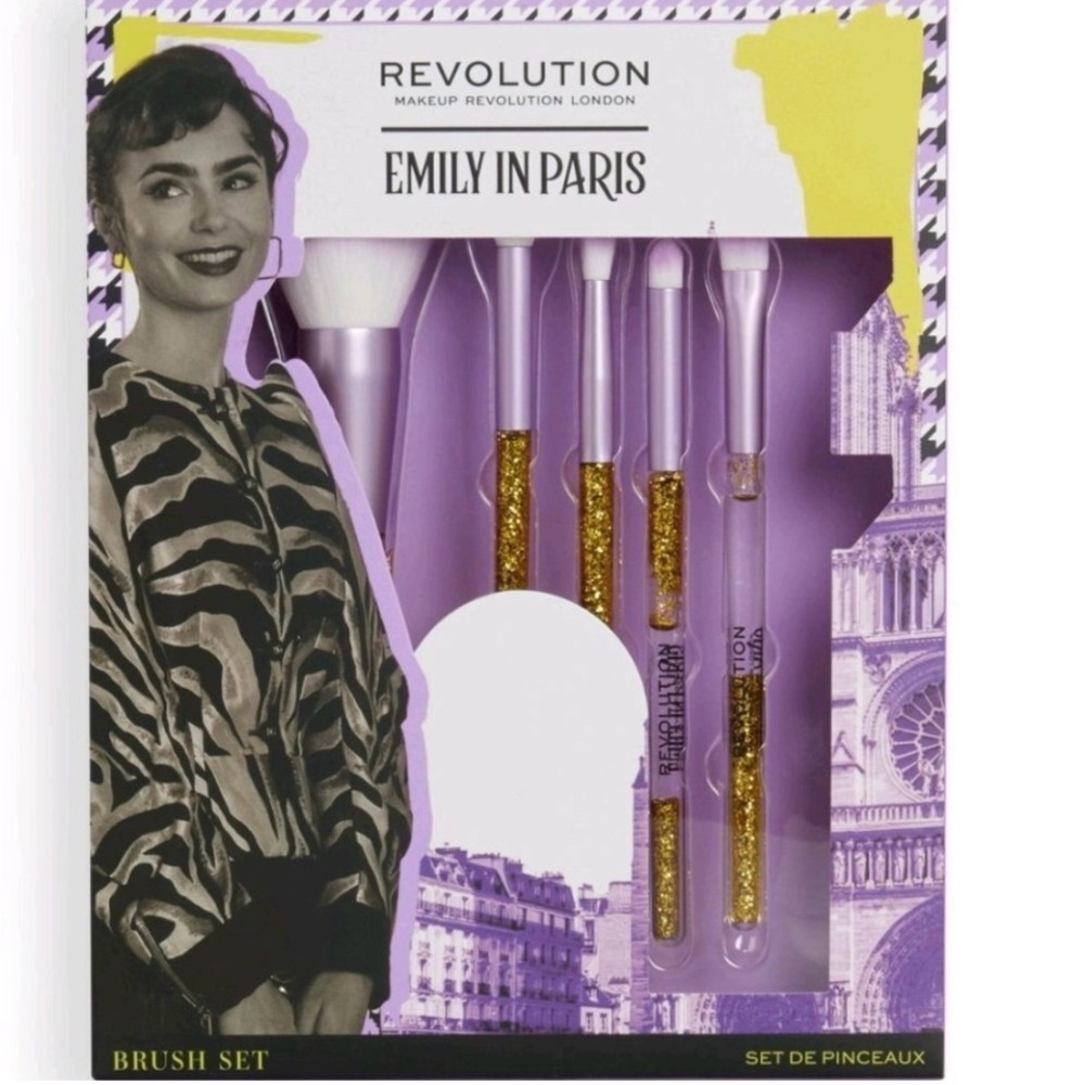 NIB Revolution Makeup x Emily in Paris brush set